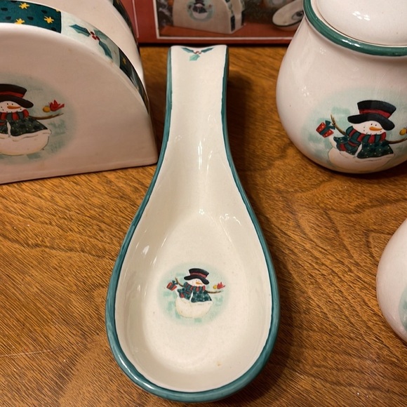 Vintage Stoneware Snowman Tabletop Serving Set Tabletop Christmas Snowman Set - Picture 6 of 13